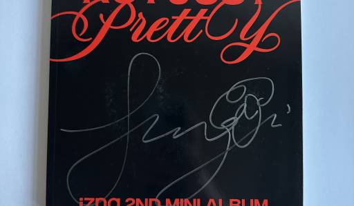 IZNA CHOI JUNGEUN SIGNED 2ND MINI ALBUM 'NOT JUST PRETTY